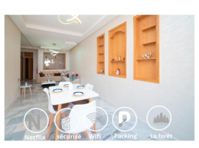 Appartement familial spacieux avec jardin, à proximité de l'aéroport et proche de la forêt et Marjan